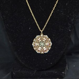 NIQUEA.D Gold filigree Pendant
